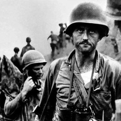 من هو مصور الحروب الأمريكي الشهير؟