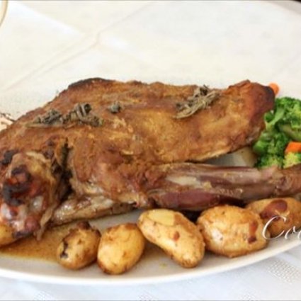 الفخدة باللحم الضاني