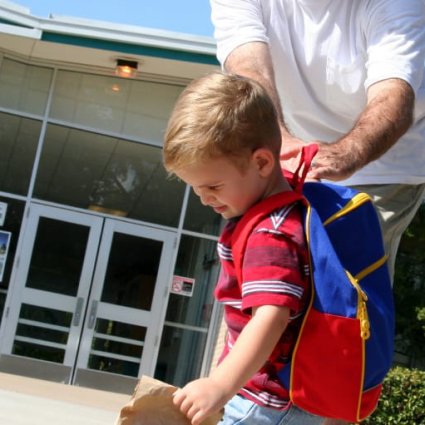 كيفية التعامل مع الأطفال للذهاب للمدارس